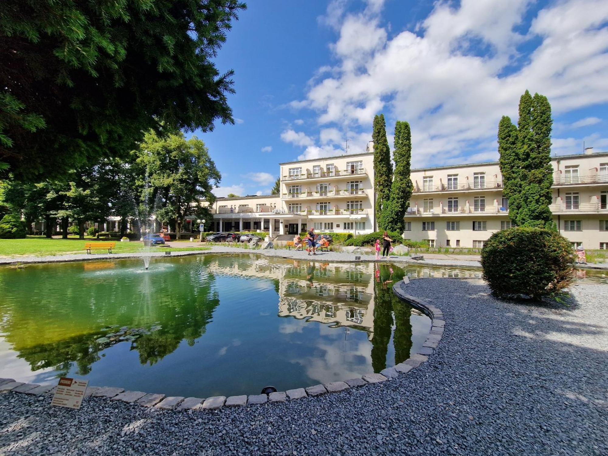 Hotel Palace - Kupele Sliač Exterior foto