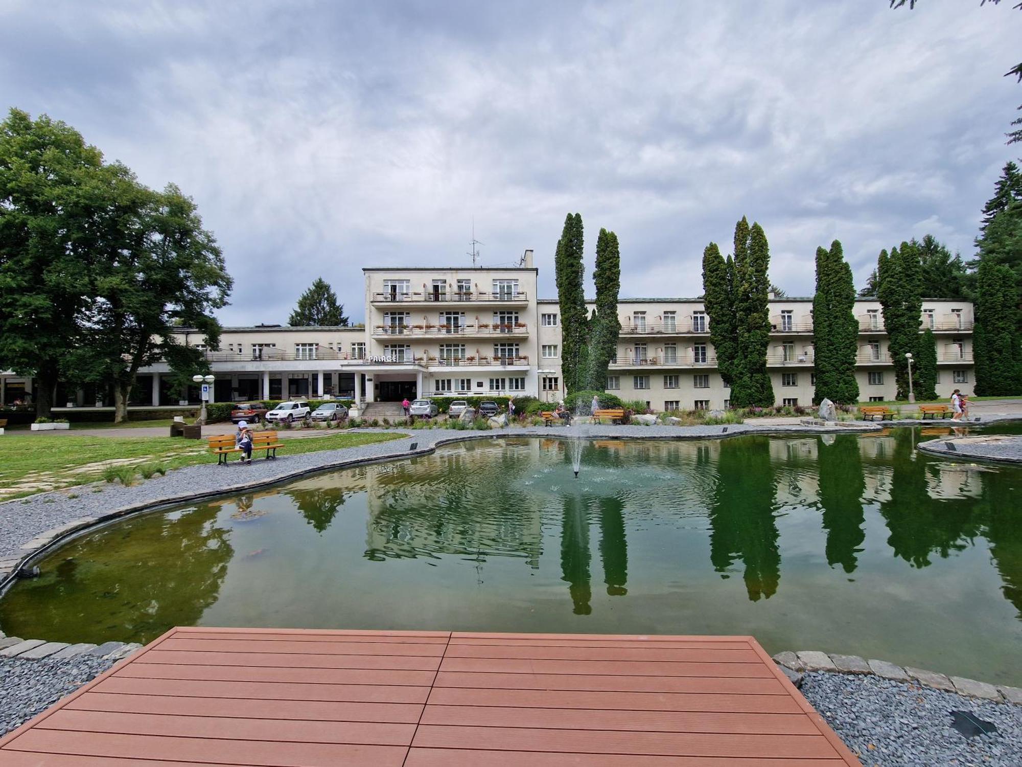 Hotel Palace - Kupele Sliač Exterior foto